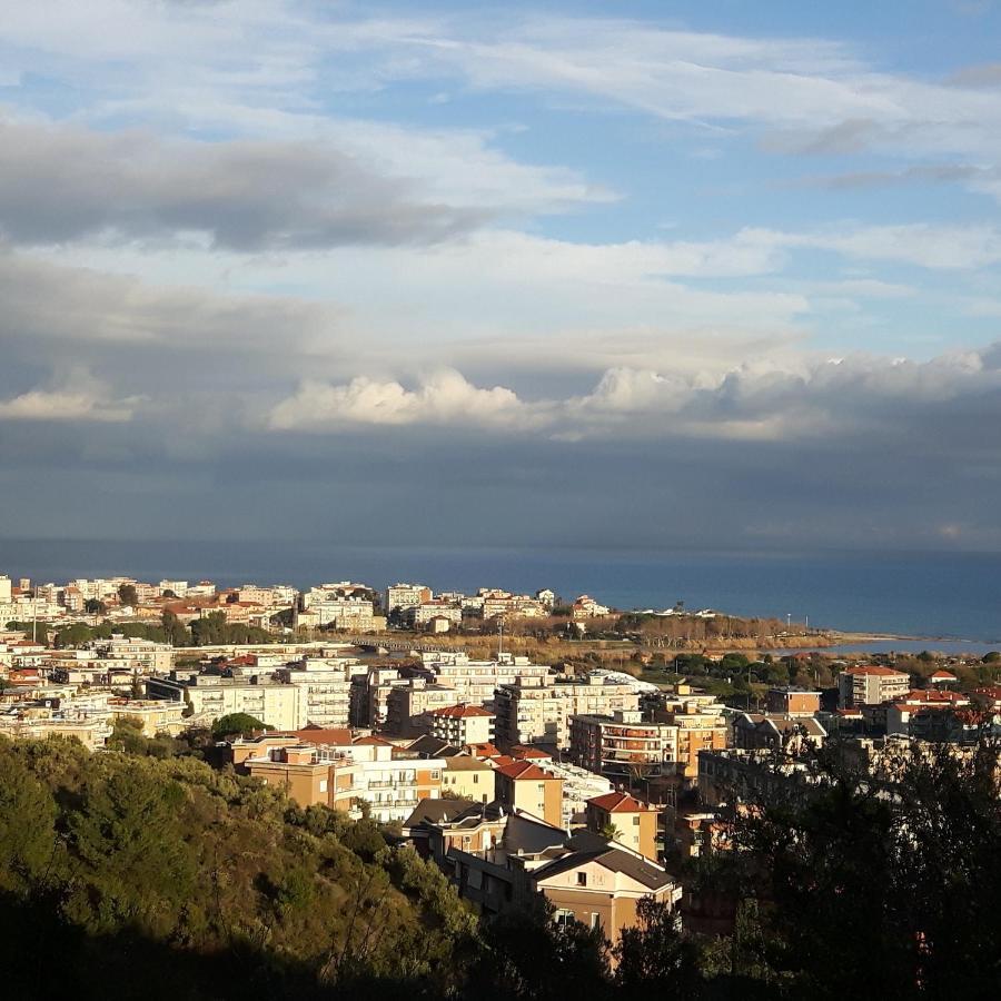 Mae Albenga Suites Экстерьер фото